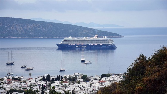 Dev cruise gemileri rotayı Türkiye'ye çevirdi