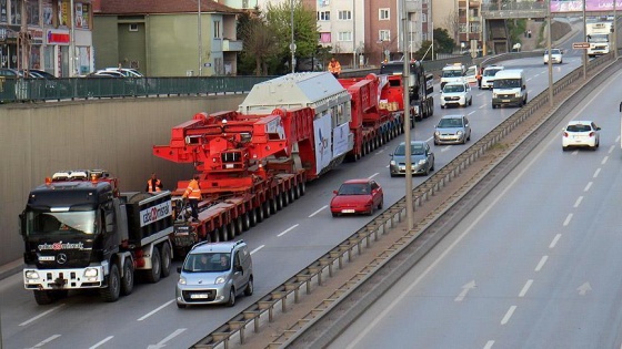 'Dev trafo' karayoluyla taşındı