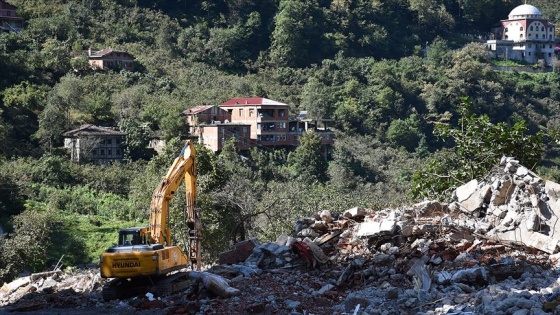 Devlet afetzedelerin yaralarını sarıyor