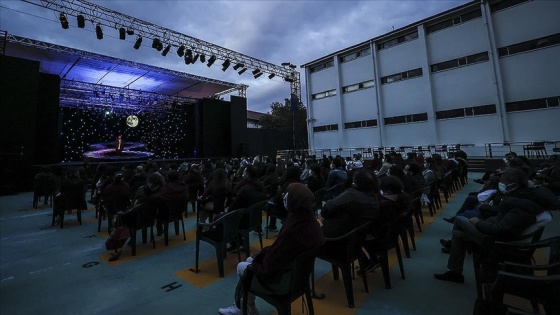 Devlet Tiyatroları, açık havada perdelerini açtı