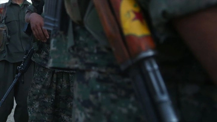 Deyrizor’da terör örgütü PKK/YPG ile Esed rejimi çatıştı