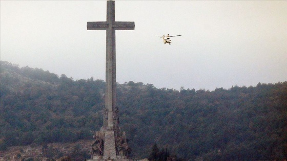 Diktatör Franco'nun tabutu 44 yıl sonra anıt mezardan taşındı