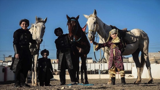 Diriliş Ertuğrul dizisini izleyen Şamlı aile, Osmanlı kültüründen etkilendi