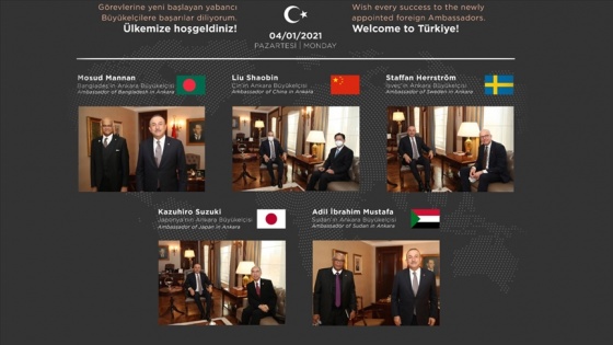 Dışişleri Bakanı Çavuşoğlu Türkiye'de göreve başlayan yabancı büyükelçilere başarı diledi