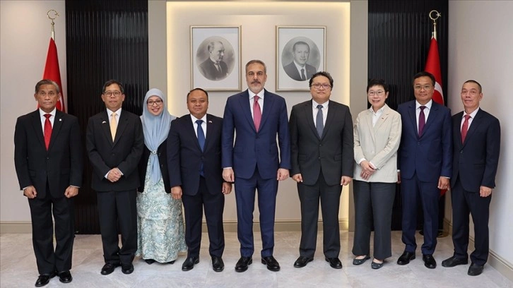 Dışişleri Bakanı Fidan, ASEAN Ankara Komitesi Büyükelçilerini kabul etti