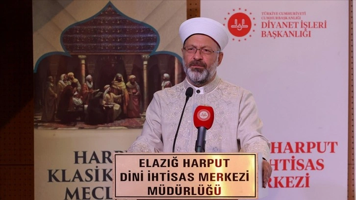 Diyanet İşleri Başkanı Erbaş, 'Harput Klasik Hadis Meclisi-1' programına katıldı