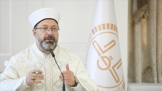 Diyanet İşleri Başkanı Erbaş Kovid-19 sürecinde sigarayla mücadele çağrısında bulundu