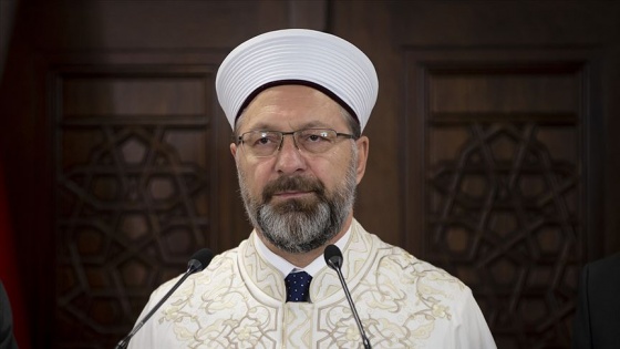 Diyanet İşleri Başkanı Erbaş'tan 'Milli Dayanışma Kampanyası'na destek