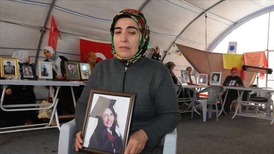 Diyarbakır Anneleri'nden Türkan Mutlu: 6 yıldır sürekli kızımı arıyorum