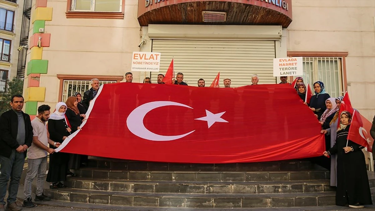 Diyarbakır annelerinden TUSAŞ'a yönelik terör saldırısına tepki