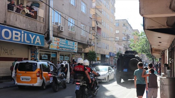 Diyarbakır'da bir polis uğradığı silahlı saldırı sonucu yaralandı