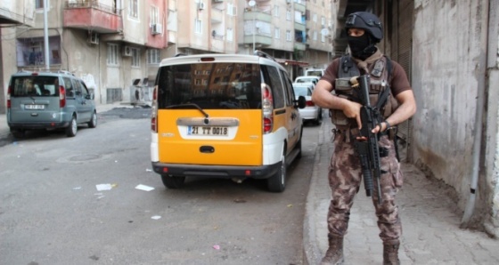 Diyarbakır'da hava destekli şafak operasyonu: Gözaltılar var