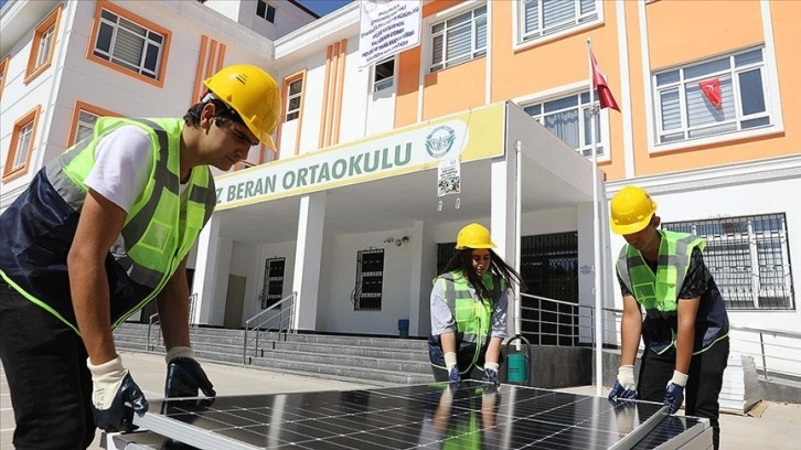 Diyarbakır'da çevre dostu okul kendi enerjisini üretecek