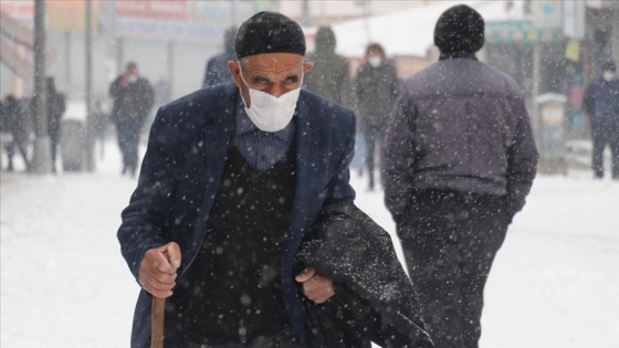 Doğu Anadolu'daki 4 il beyaza büründü