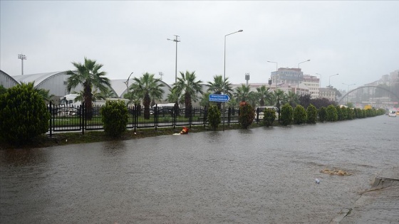 Doğu Karadeniz'de 4 il için sağanak uyarısı