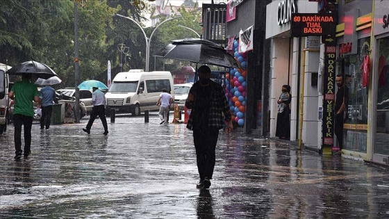 Doğu Karadeniz için şiddetli ve aşırı yağış uyarısı