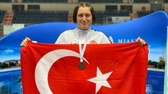 Dünya Para Atletizm Şampiyonası'nda milli atletlerden 1'i altın 6 madalya