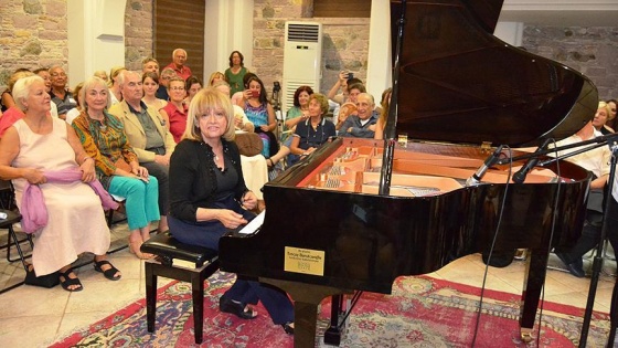 Dünyaca ünlü piyanist Biret'den Ayvalık ta konser