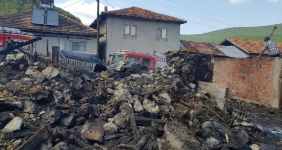 Dursunbey'de korkutan yangın!