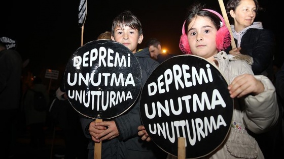 Düzce Depremi'nde ölenler anıldı