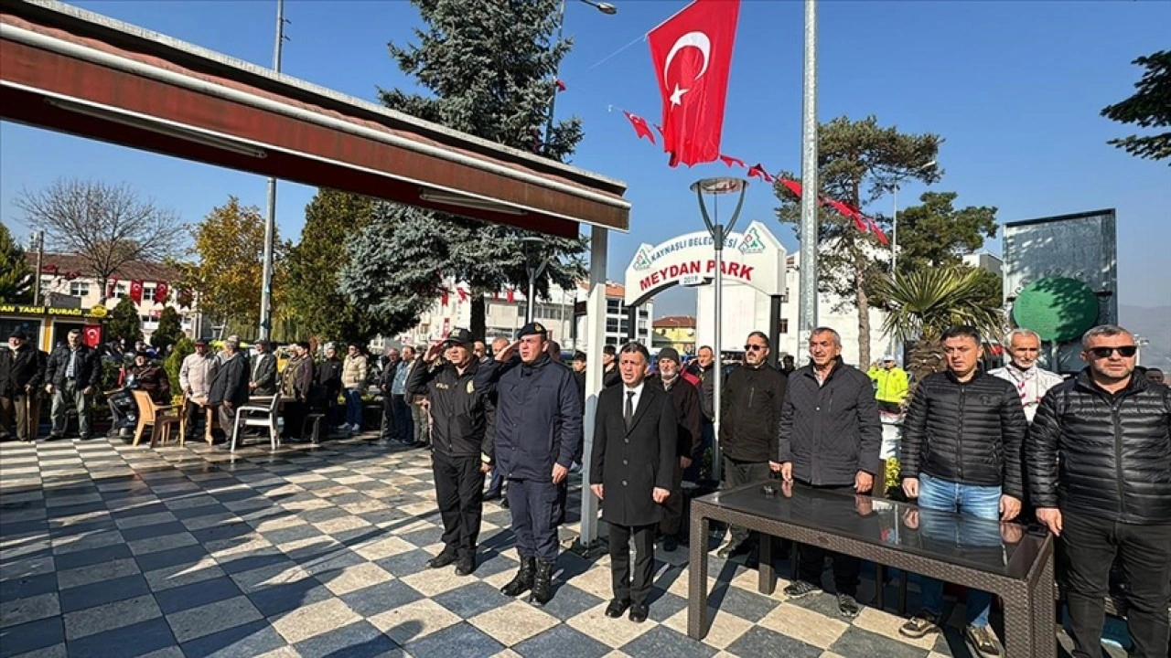 Düzce Depremi'nde hayatını kaybedenler için anma töreni düzenlendi