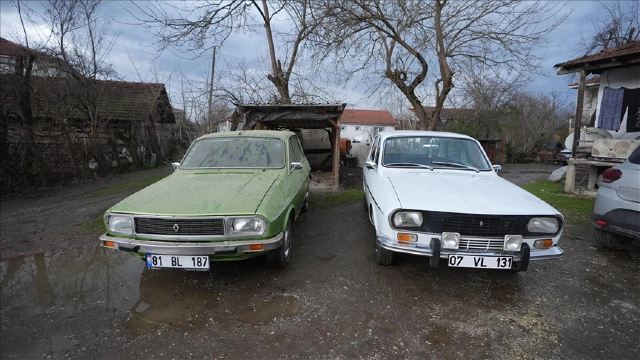 Düzceli kaporta ustası, restore ettiği 1977 model otomobilini torunlarına saklıyor