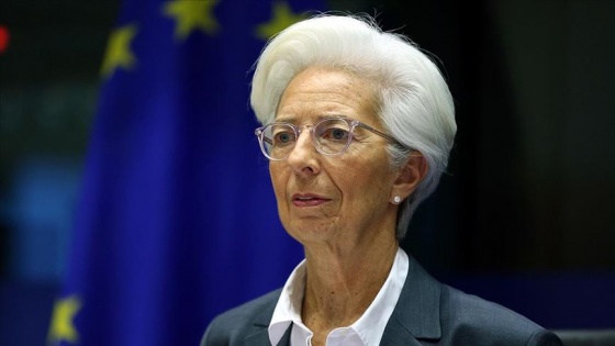 ECB Başkanı Lagarde: Avro Bölgesi ekonomisi 2020'de yüzde 8 ile 12 arasında küçülecek