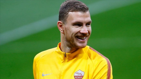 Edin Dzeko Roma'da kaldı