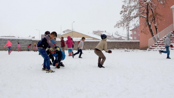 Edirne'de eğitime kar engeli