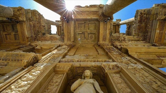 Efes Antik Kenti'ne Kovid-19 nedeniyle '650 ziyaretçi' kotası
