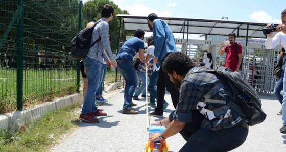 Ege Üniversitesinde turnike gerilimi: 17 gözaltı