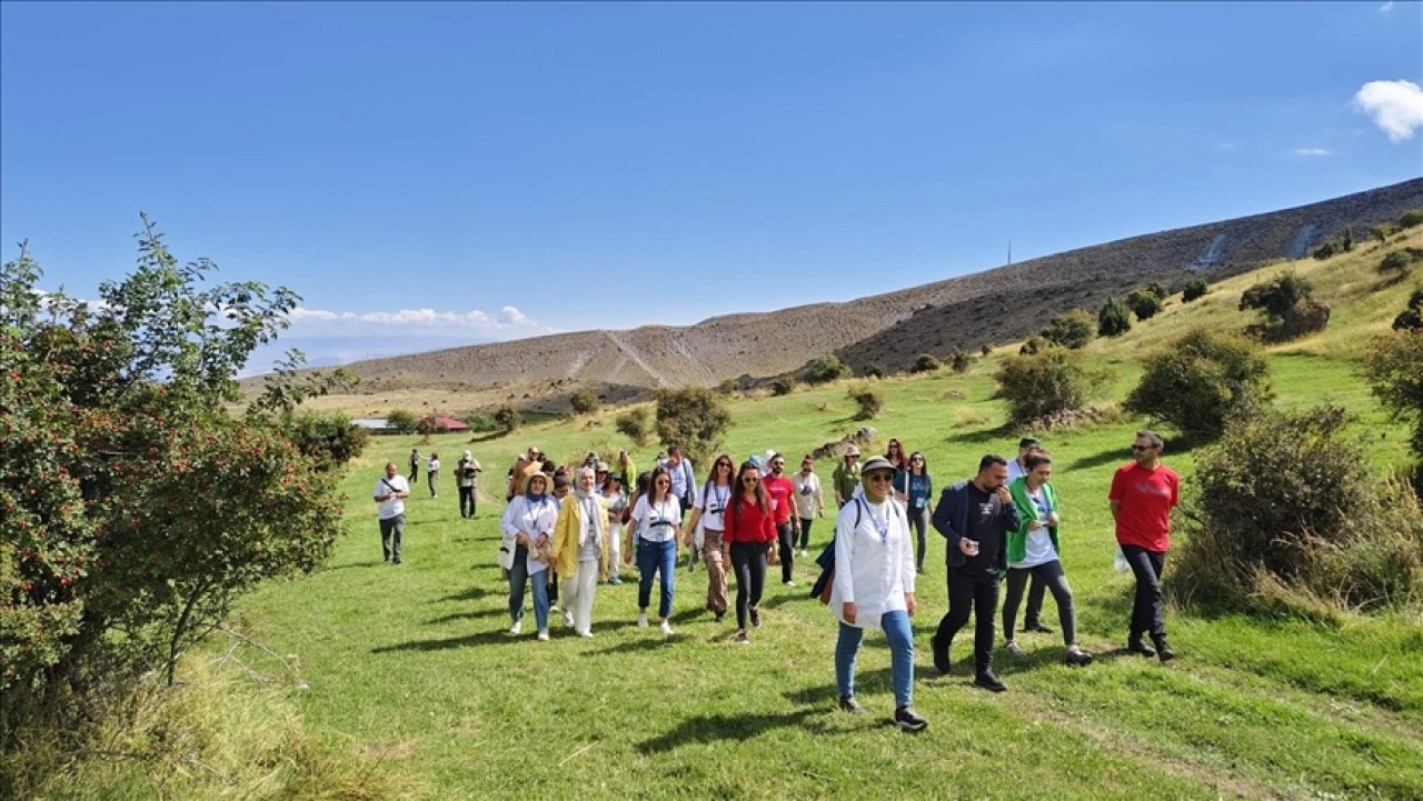 'Ekolojik Edebiyat Okulu' ile öğretmenler doğada bilimsel keşfe çıktı