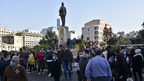 Ekonomik ve siyasi krizin pençesindeki Lübnan'da Kovid-19 döneminde aile içi şiddet arttı