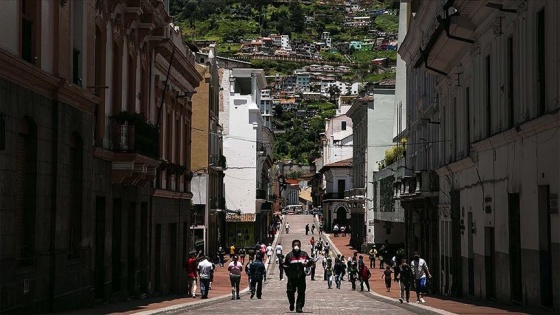 Ekvador'da Koronavirüsün merkez üssü Guayaquil'de ev ve hastanelerden 1424 ceset toplandı