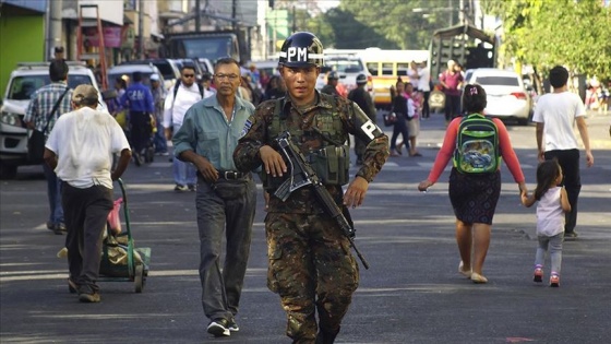 El Salvador Kovid-19 nedeniyle ulusal acil durum ilan etti