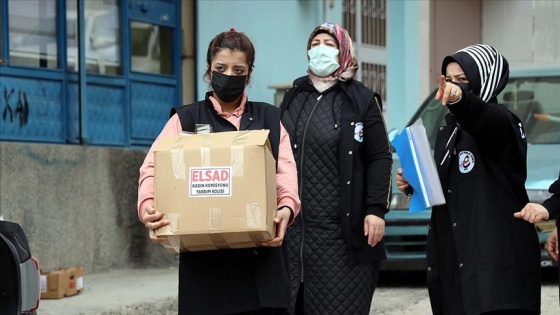 Elazığlı anneler mutfak masrafından artırdıkları parayla ihtiyaç sahiplerine gıda ulaştırıyor