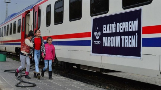 Elazığlı depremzedeler vagonlarda hayata tutunuyor