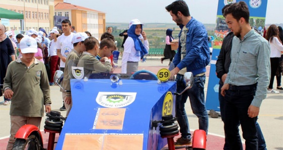 Elektrikle çalışan Rodosto öğrencilerin ilgi odağı oldu