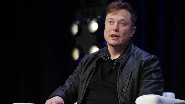 Elon Musk, Apple'ın pazar gücüne savaş açtı