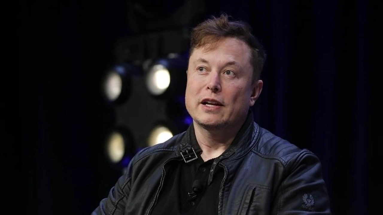 Elon Musk: Milyarderler, Epstein'in müşterilerini açıklayacağı için Trump'ın kazanmasından