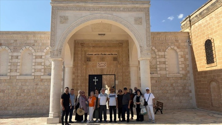 'Emekliler Yılı'nda medeniyetler şehri Mardin'de tarihle buluştular
