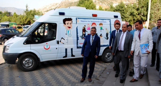 Emektar ambulanslar mobil kliniğe dönüştü