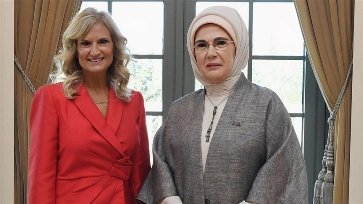 Emine Erdoğan, ABD'nin Ankara Büyükelçisi'nin eşi Cheryl Flake ile bir araya geldi