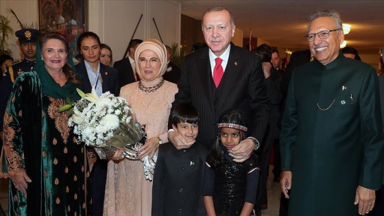 Emine Erdoğan'dan ev sahipliği için Samina Alvi'ye teşekkür