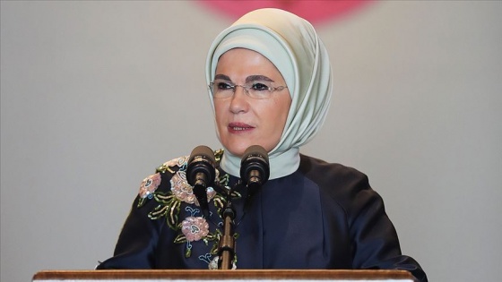 Emine Erdoğan'dan 'Muş Laleli' Malazgirt Zaferi kutlaması