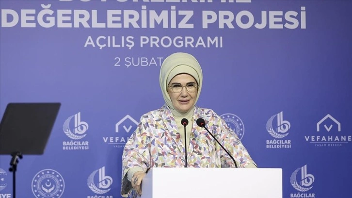 Emine Erdoğan: Geçmişle bağlarımızın zayıflatıldığı bir devirde yaşıyoruz