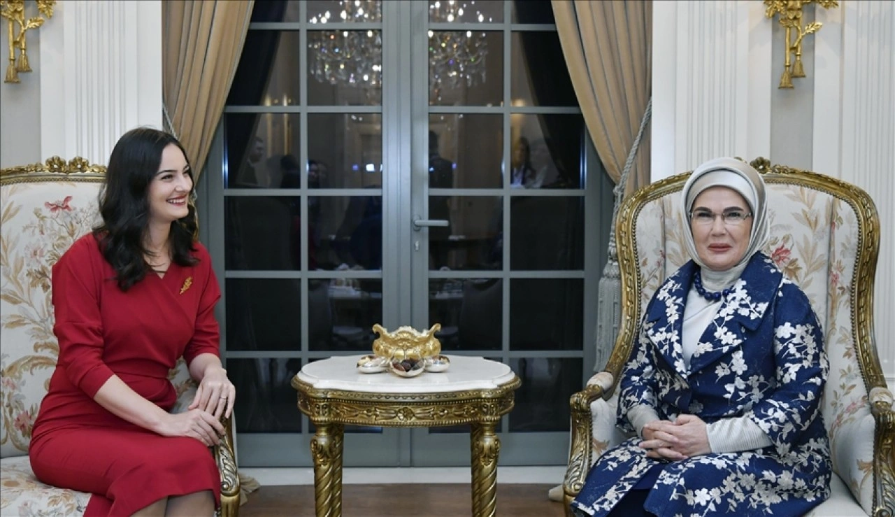 Emine Erdoğan, Karadağ Cumhurbaşkanı'nın eşi Milena Milatoviç ile bir araya geldi