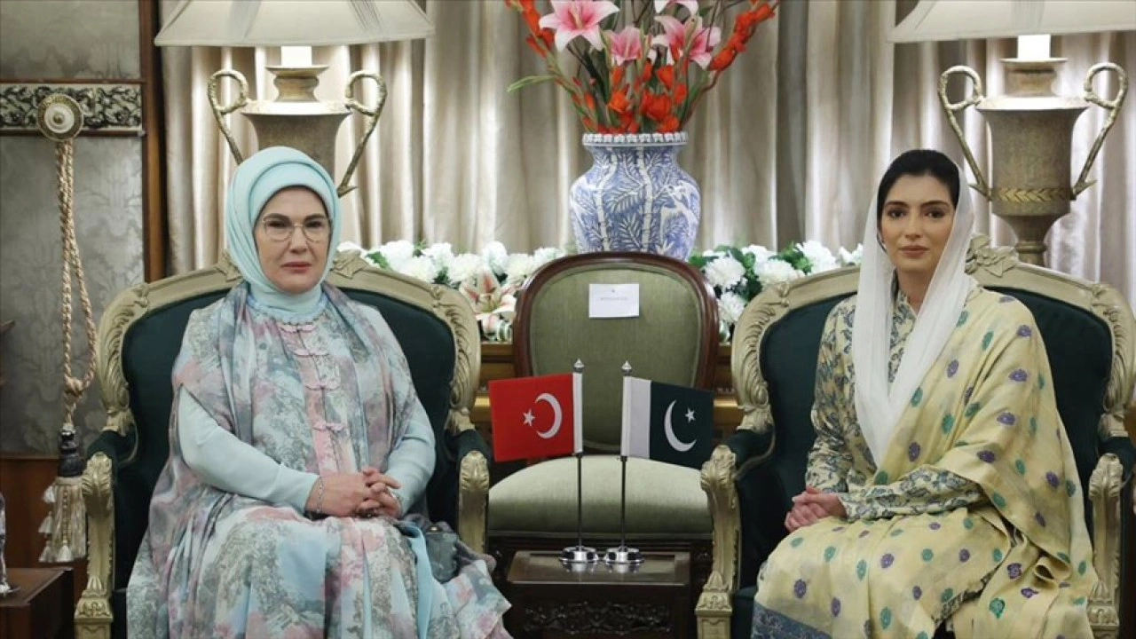 Emine Erdoğan, Pakistan Cumhurbaşkanı Zerdari'nin kızı ile görüştü