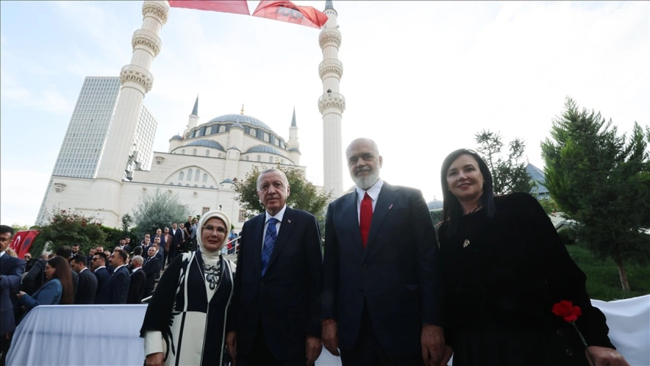 Emine Erdoğan'dan Namazgah Cami'si paylaşımı