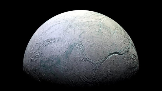 Enceladus'ta hayata dair ipuçları bulundu